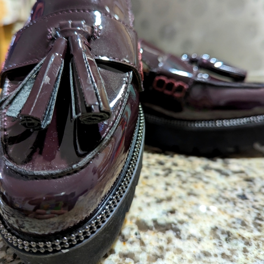 FRANCO SARTO Burgundy Platform Loafers Size 6
